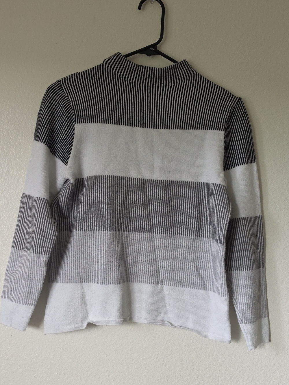 Scarlett Men's Striped Turtleneck Sweater - Black & White
